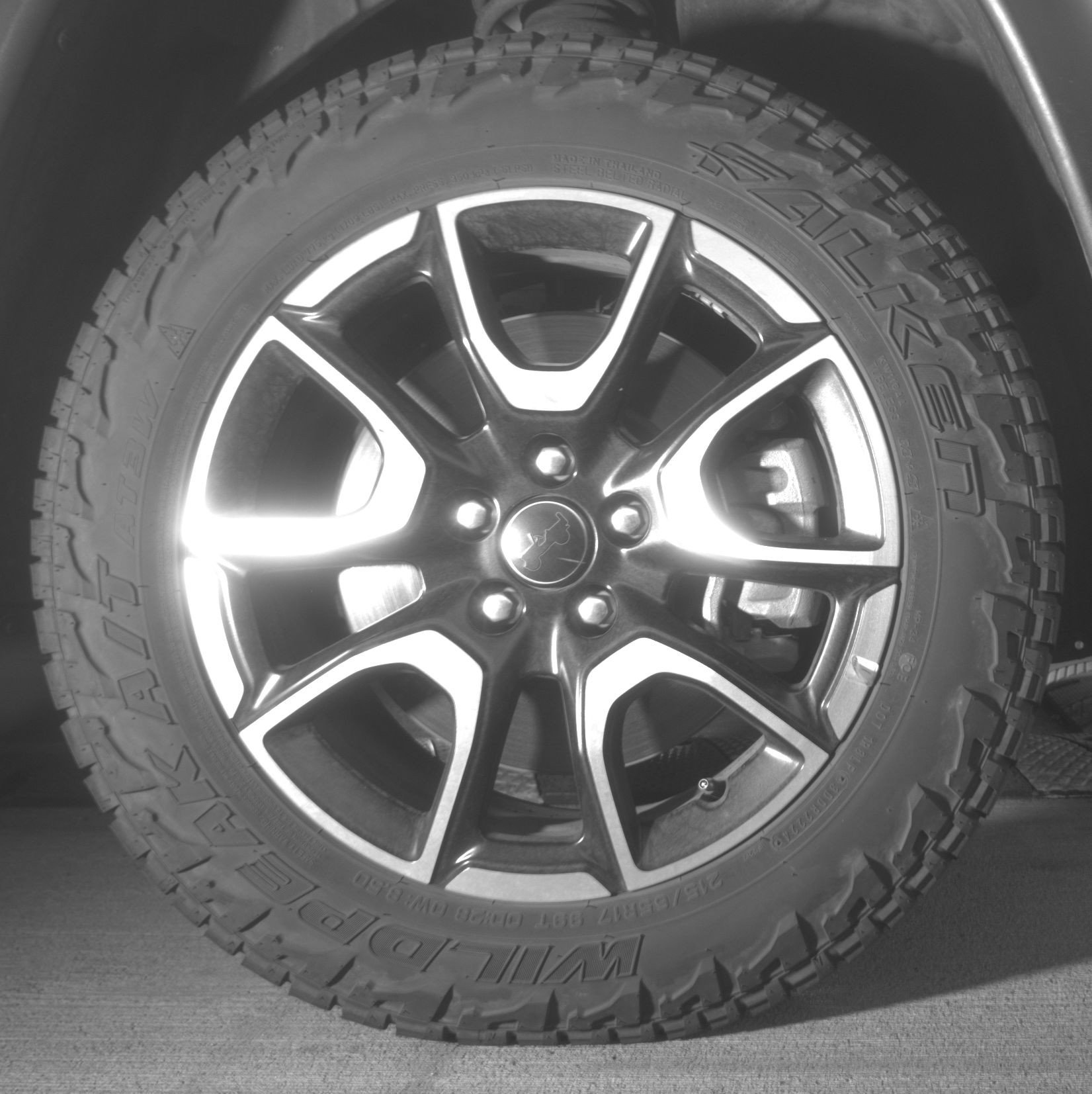 Used 2025 Jeep Compass Trailhawk AWD/4WD image 13