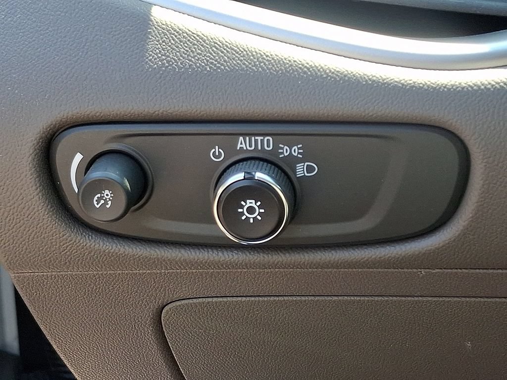 Used 2023 Chevrolet Malibu LS FWD image 22