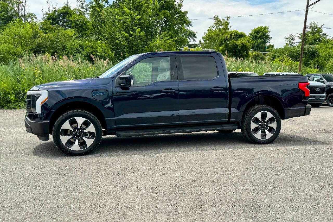 Used 2024 Ford F150 Lightning Platinum AWD/4WD image 6