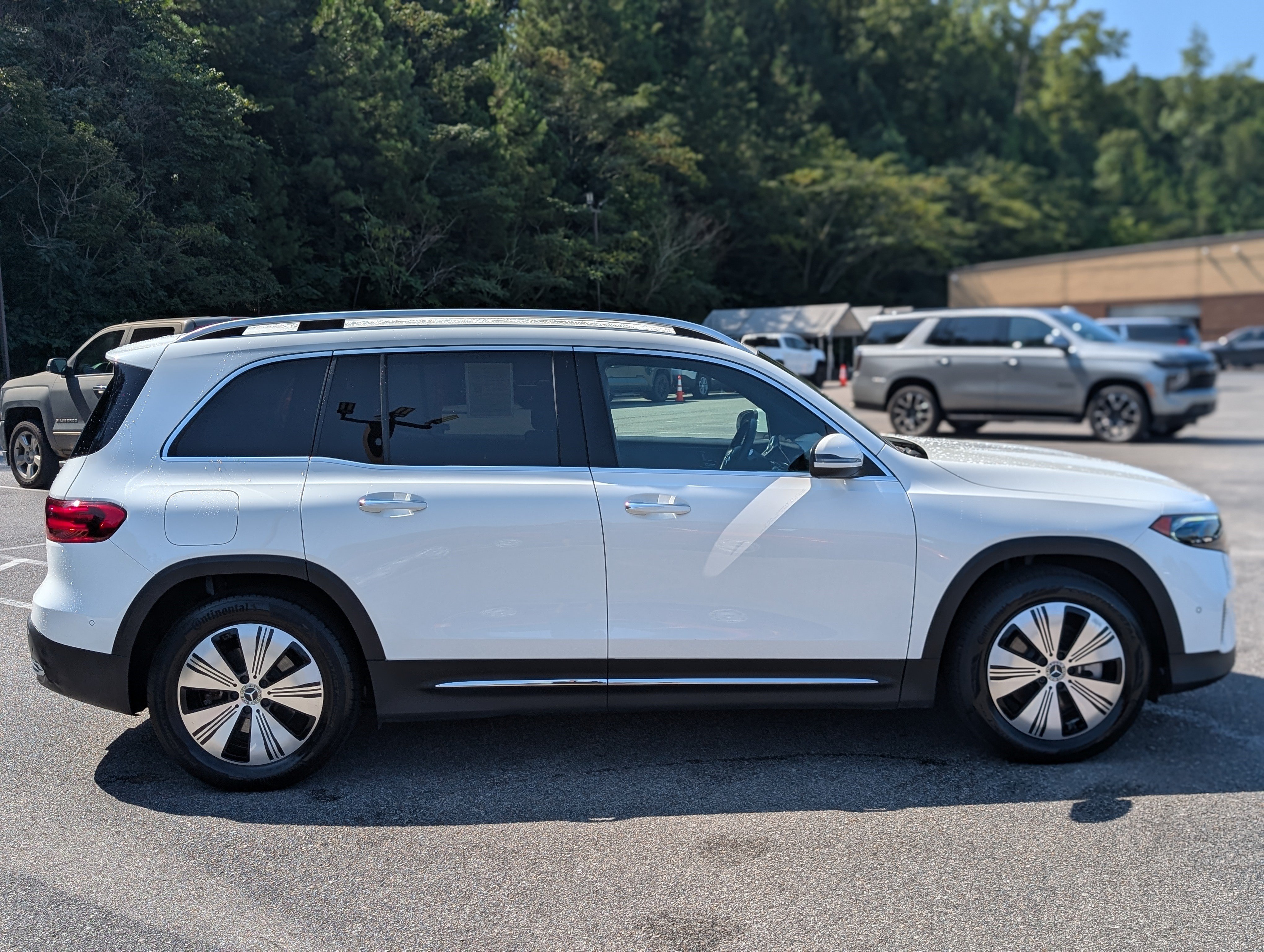 Used 2024 Mercedes-Benz EQB 250+ image 10