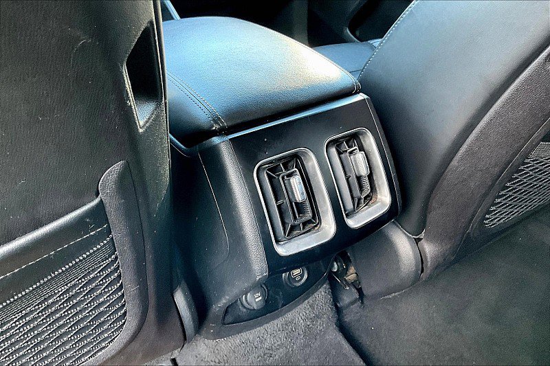 Used 2022 Kia Sorento S image 24