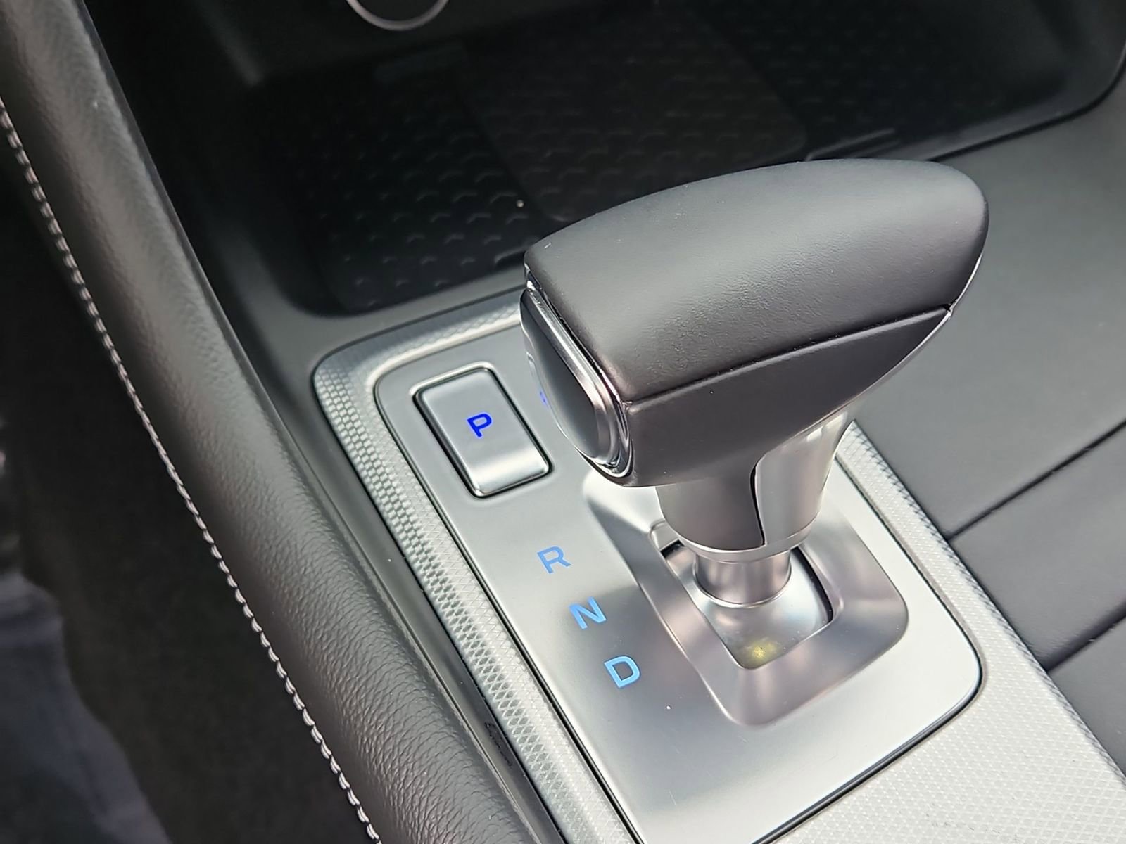 Certified 2026 Genesis G70 2.5T Prestige RWD image 21