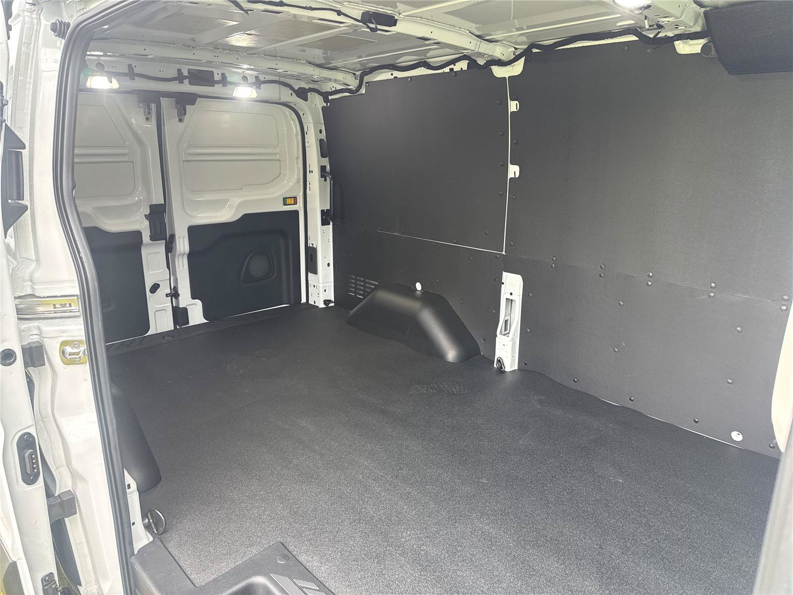 New 2026 Ford Transit 250 Low Roof w/ Exterior Upgrade Package RWD image 8