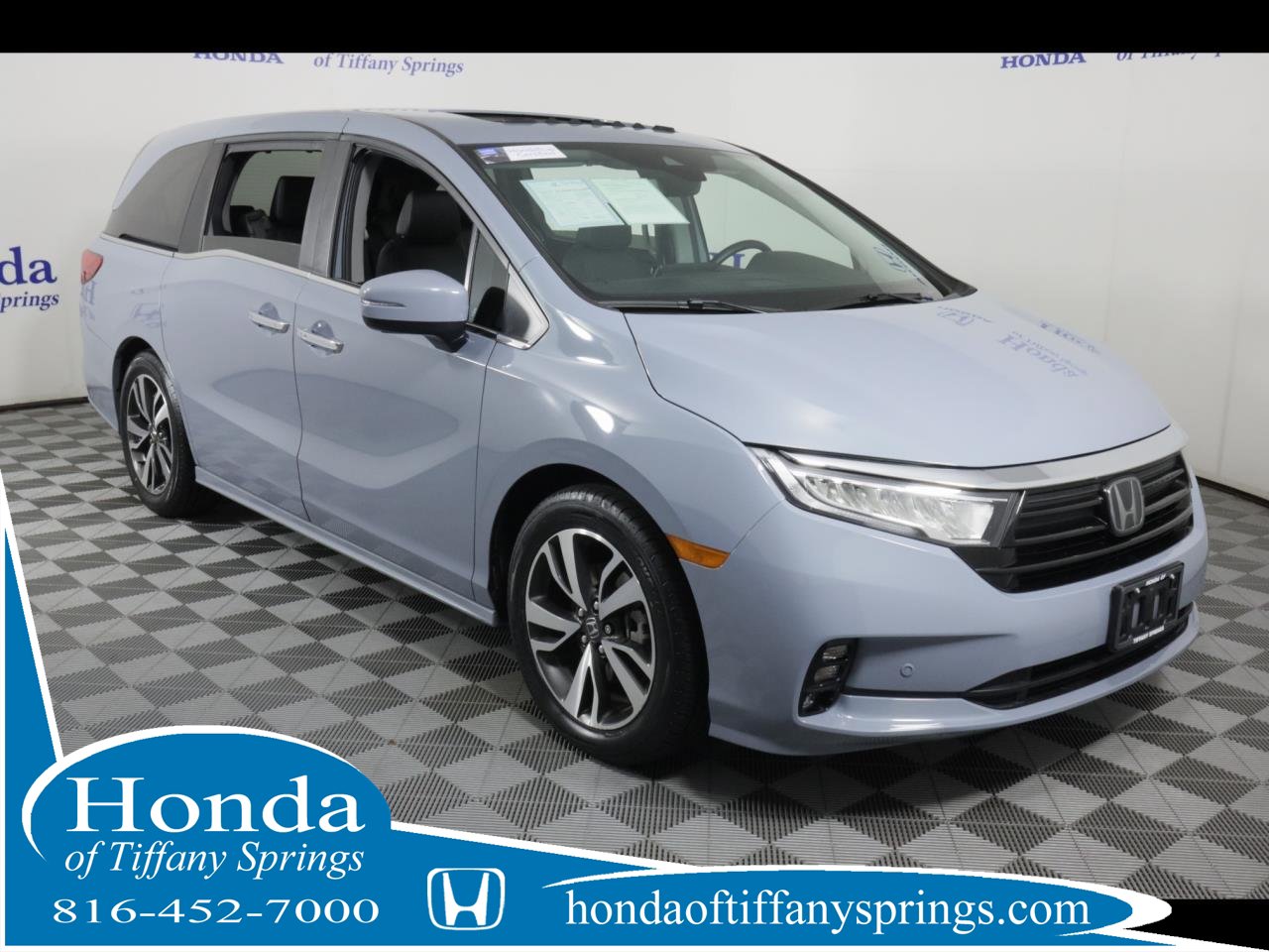 Certified 2024 Honda Odyssey Touring image 1