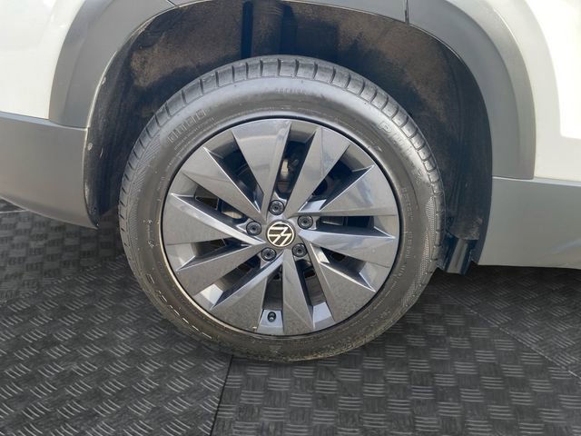 Used 2022 Volkswagen Taos S image 32