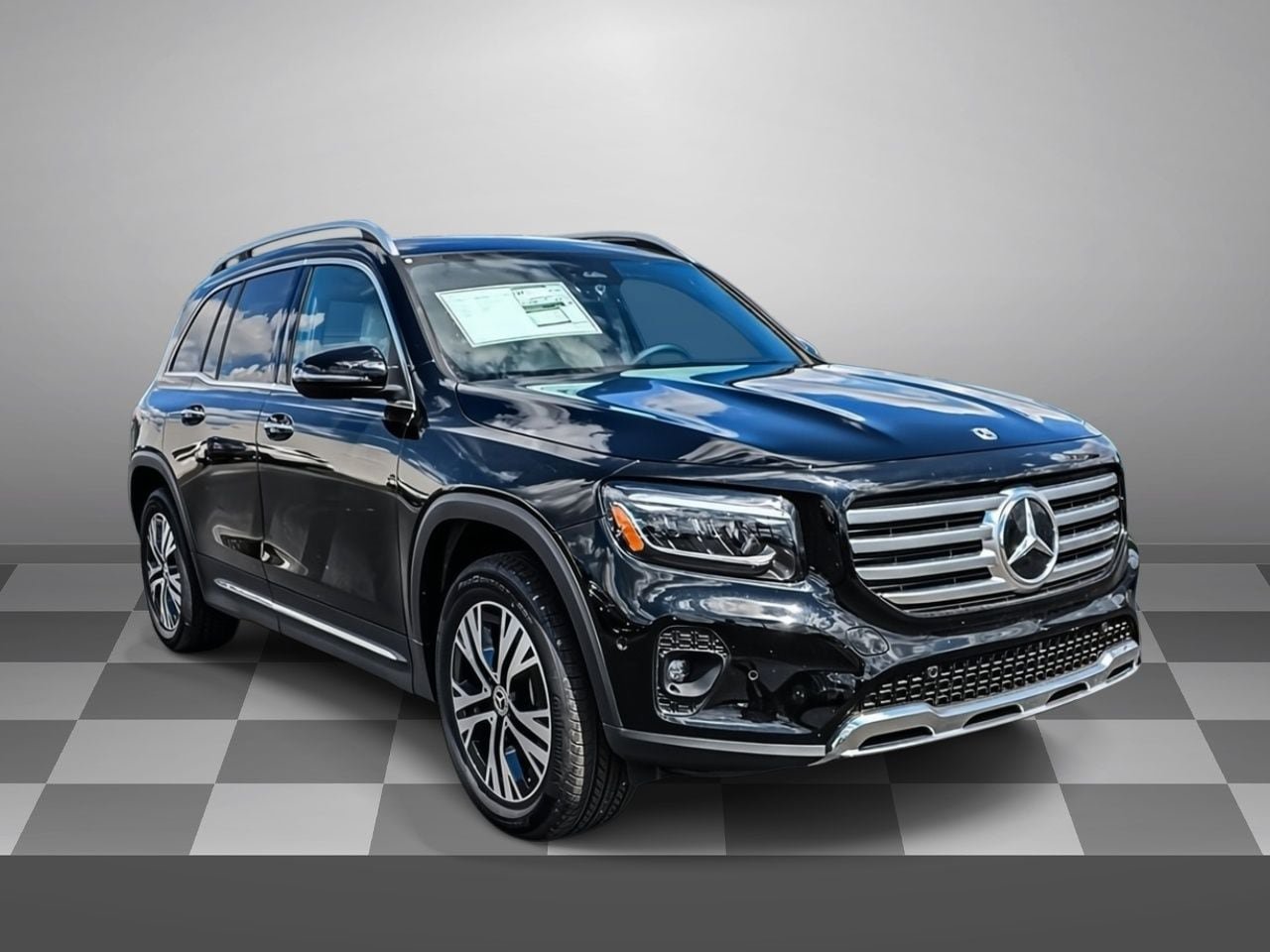 New 2026 Mercedes-Benz GLB 250 4MATIC image 1