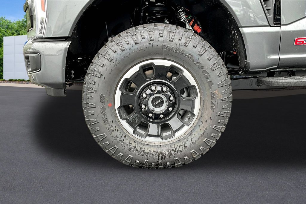 New 2026 Ford F250 Lariat w/ Tremor Off-Road Package AWD/4WD image 13