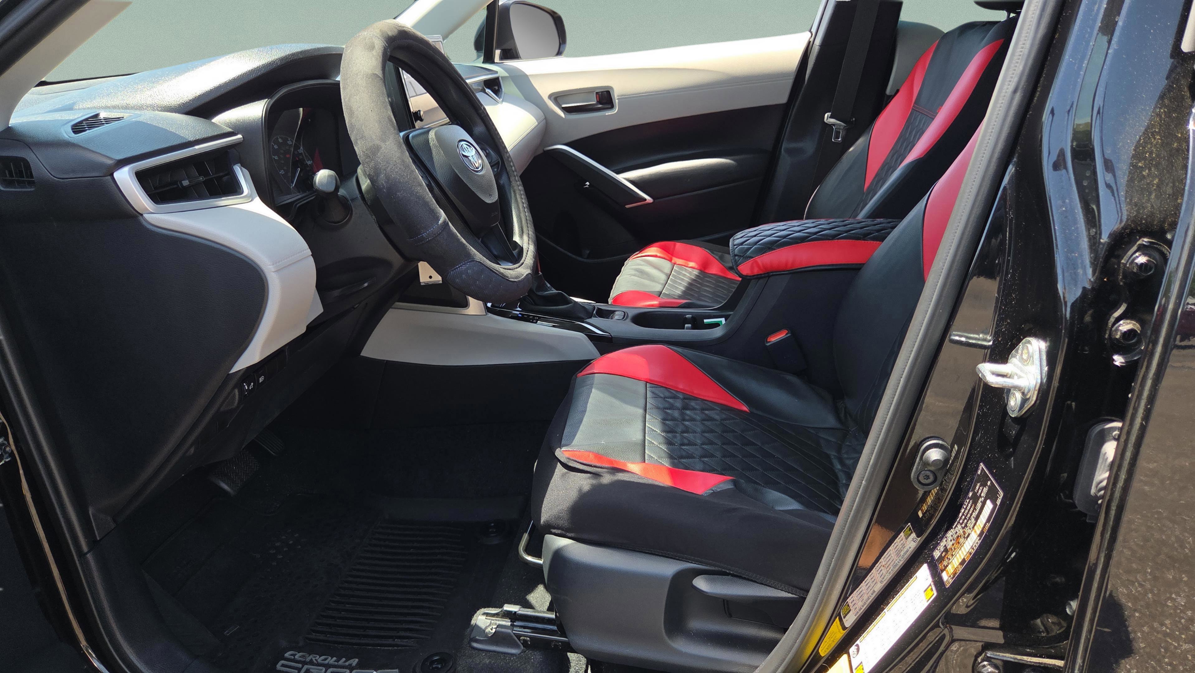 Certified 2024 Toyota Corolla Cross L FWD image 8