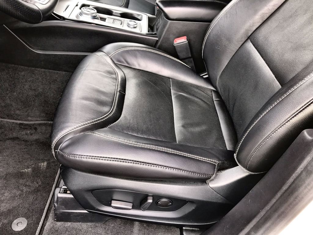 Used 2022 Ford Explorer ST w/ Equipment Group 401A image 12