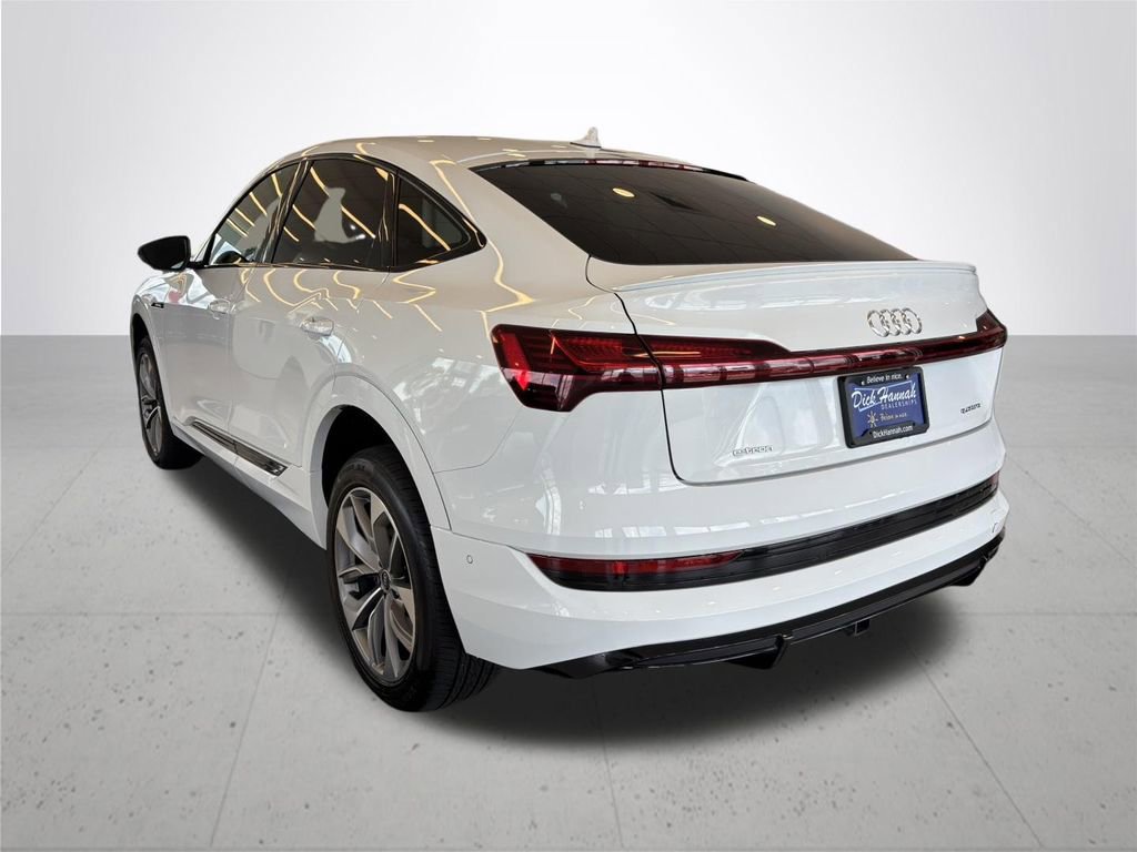 Used 2021 Audi e-tron Premium Plus w/ Premium Plus Package AWD/4WD image 10