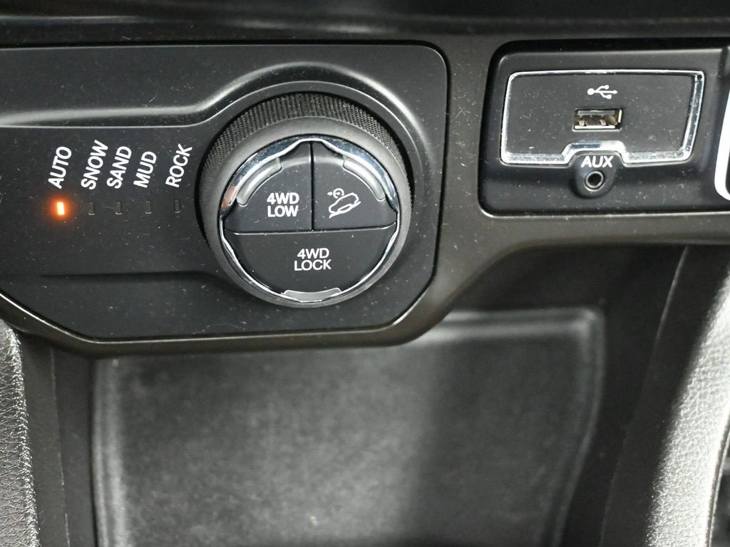 Used 2023 Jeep Renegade Trailhawk w/ Sun/Sound Group image 23