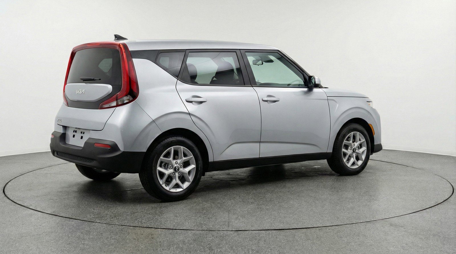 Used 2025 Kia Soul LX w/ LX Technology Package FWD image 9