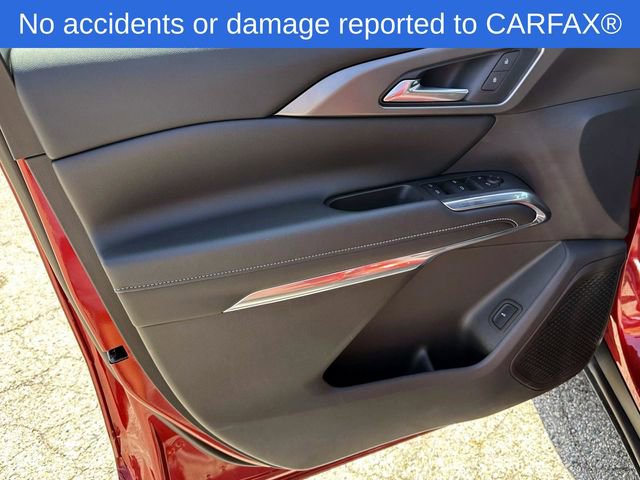 Certified 2025 Chevrolet Traverse LT w/ Midnight/Sport Edition FWD image 17