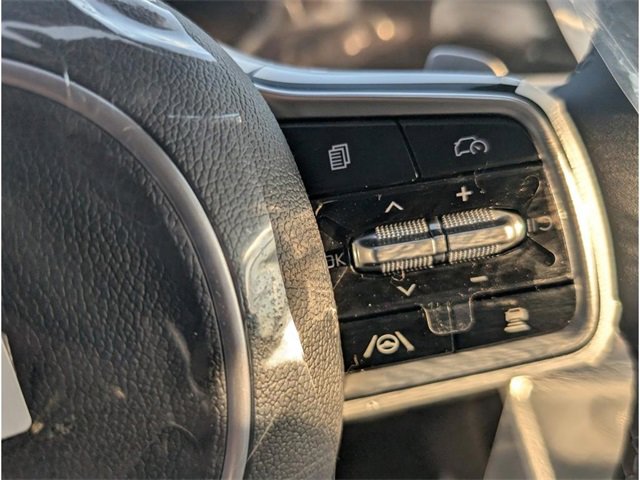 New 2026 Kia Carnival EX image 17