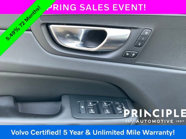 Certified 2025 Volvo XC60 B5 Core image 15