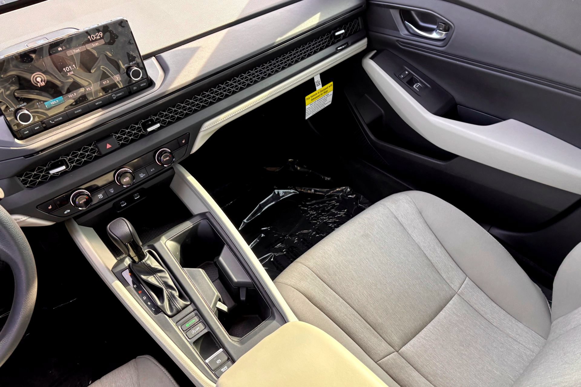 Used 2025 Honda Accord SE image 28