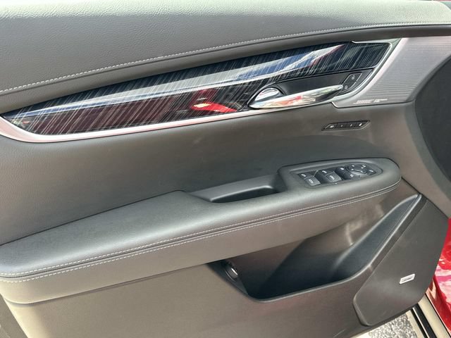 Used 2024 Cadillac XT6 Premium Luxury w/ LPO, Floor Liner Package AWD/4WD image 16