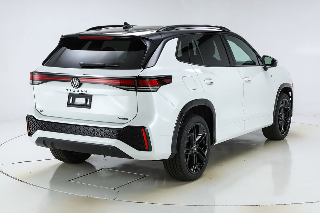 New 2026 Volkswagen Tiguan SE R-Line image 48