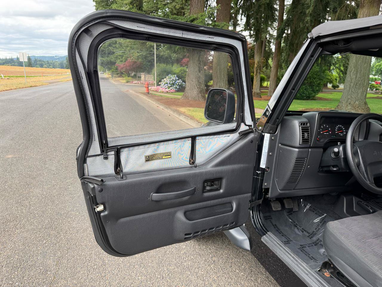 Used 2004 Jeep Wrangler X w/ Wheel Plus Group AWD/4WD image 23