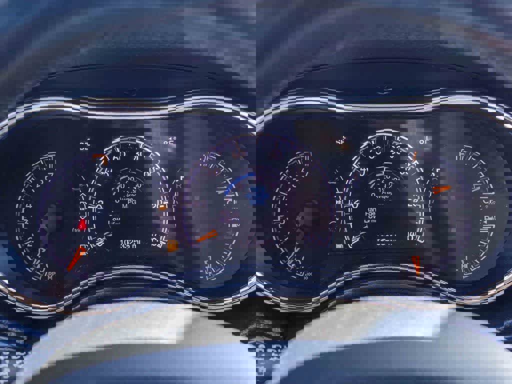 Certified 2020 Jeep Grand Cherokee Limited w/ Luxury Group II image 23