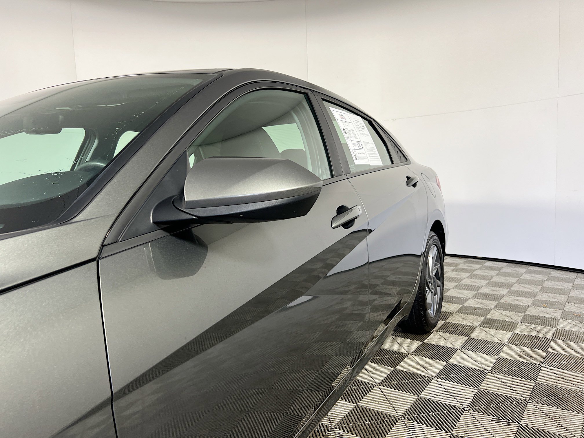 Used 2024 Hyundai Elantra SEL image 13