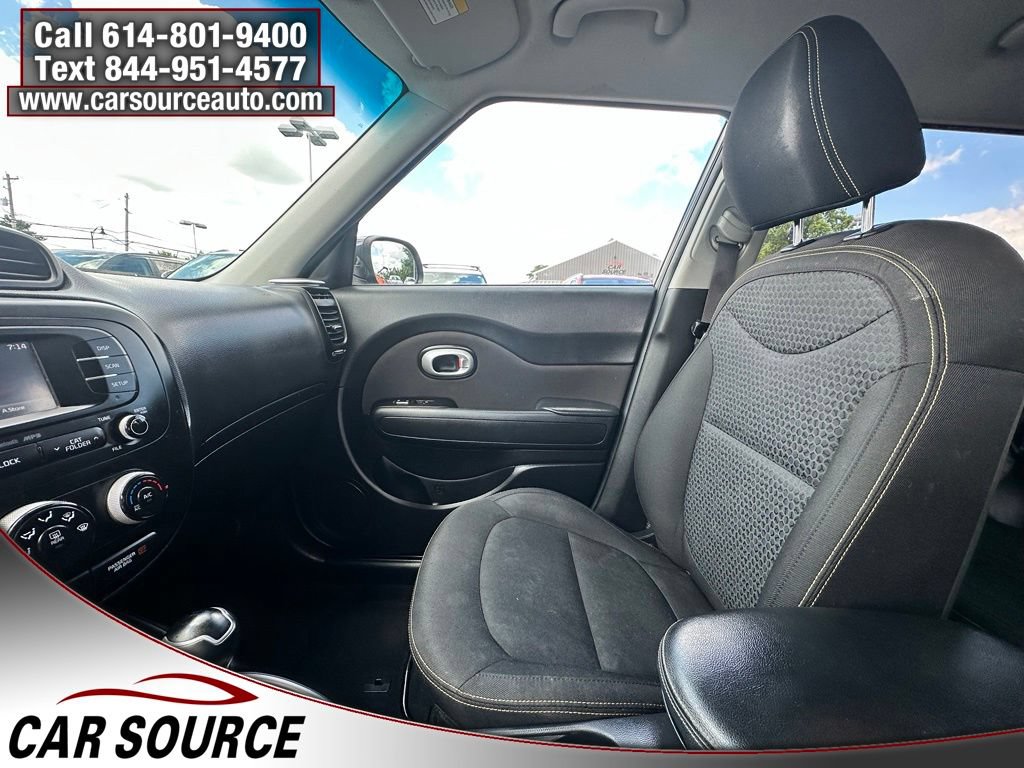 Used 2016 Kia Soul + FWD image 13