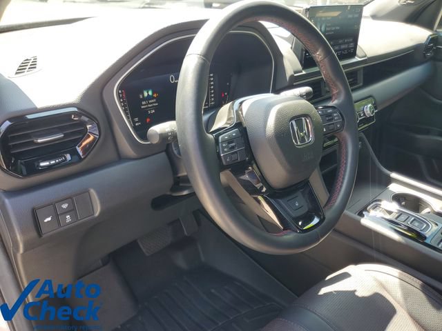 Used 2025 Honda Pilot Black Edition image 22