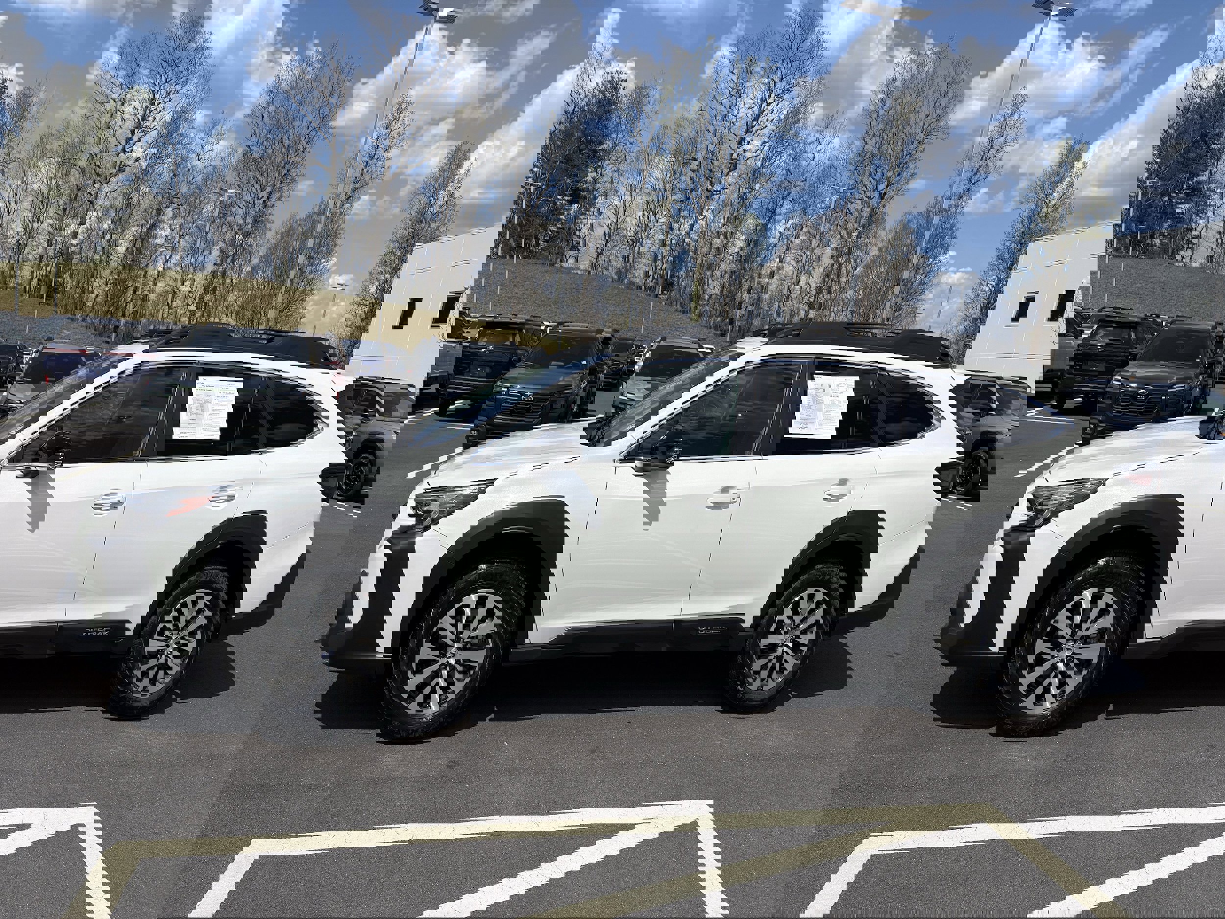 Certified 2025 Subaru Outback Premium AWD/4WD image 4