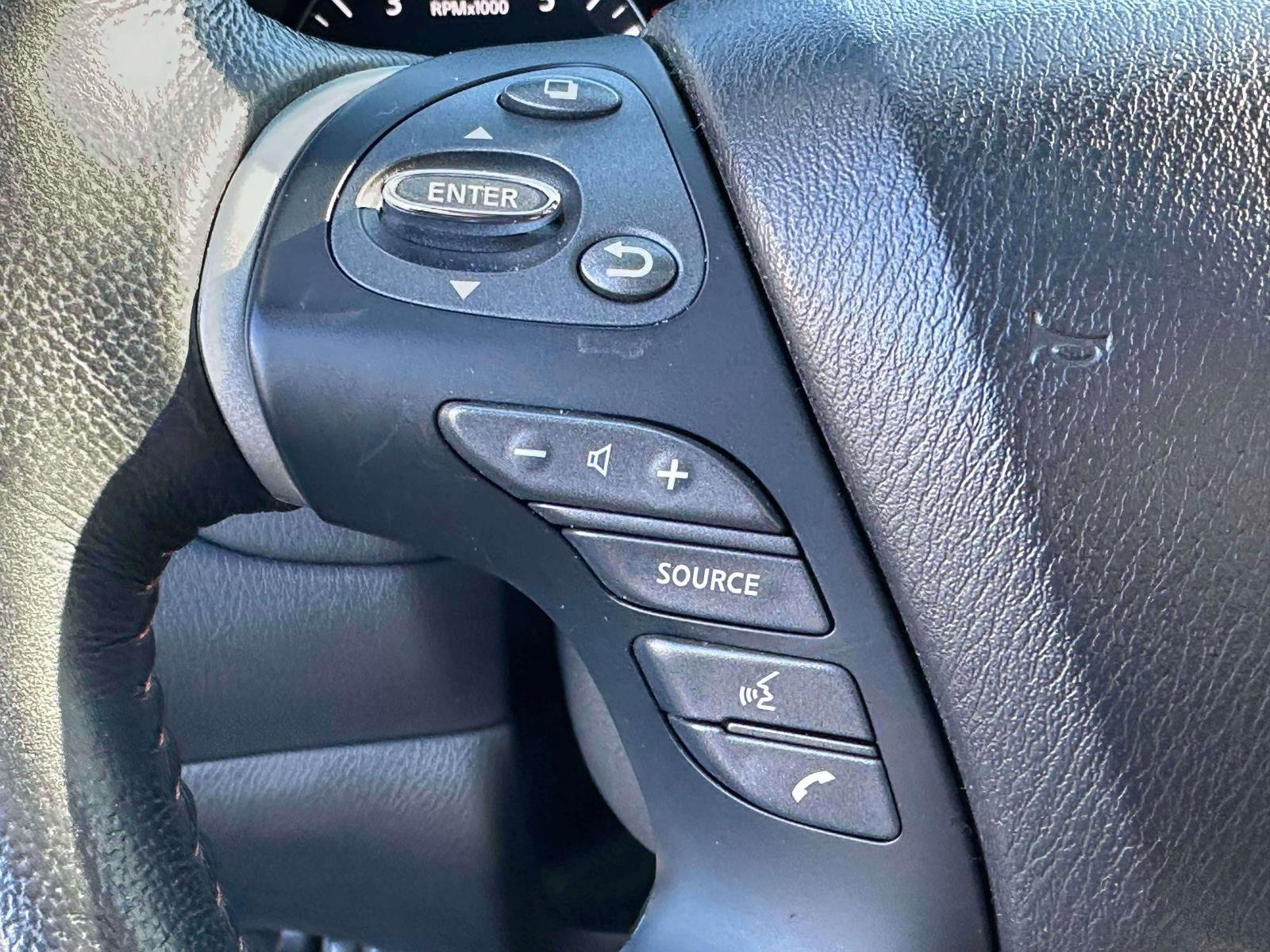 Used 2019 Nissan Pathfinder SL image 21