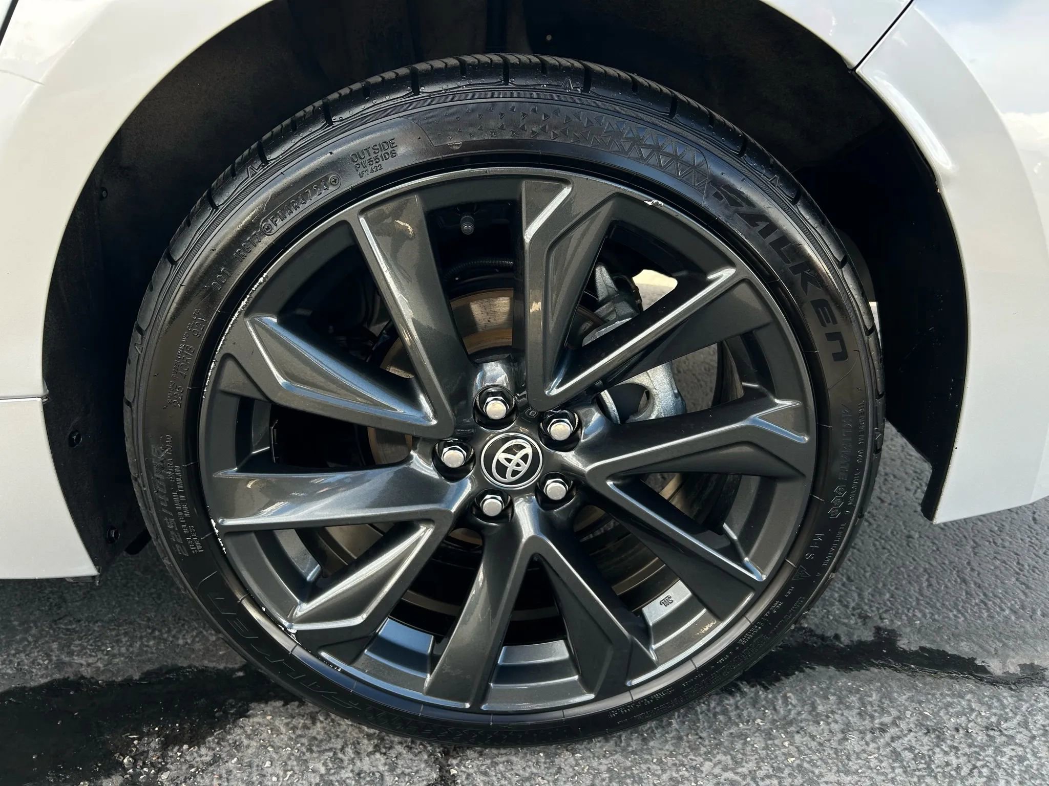 Used 2024 Toyota Corolla SE image 28