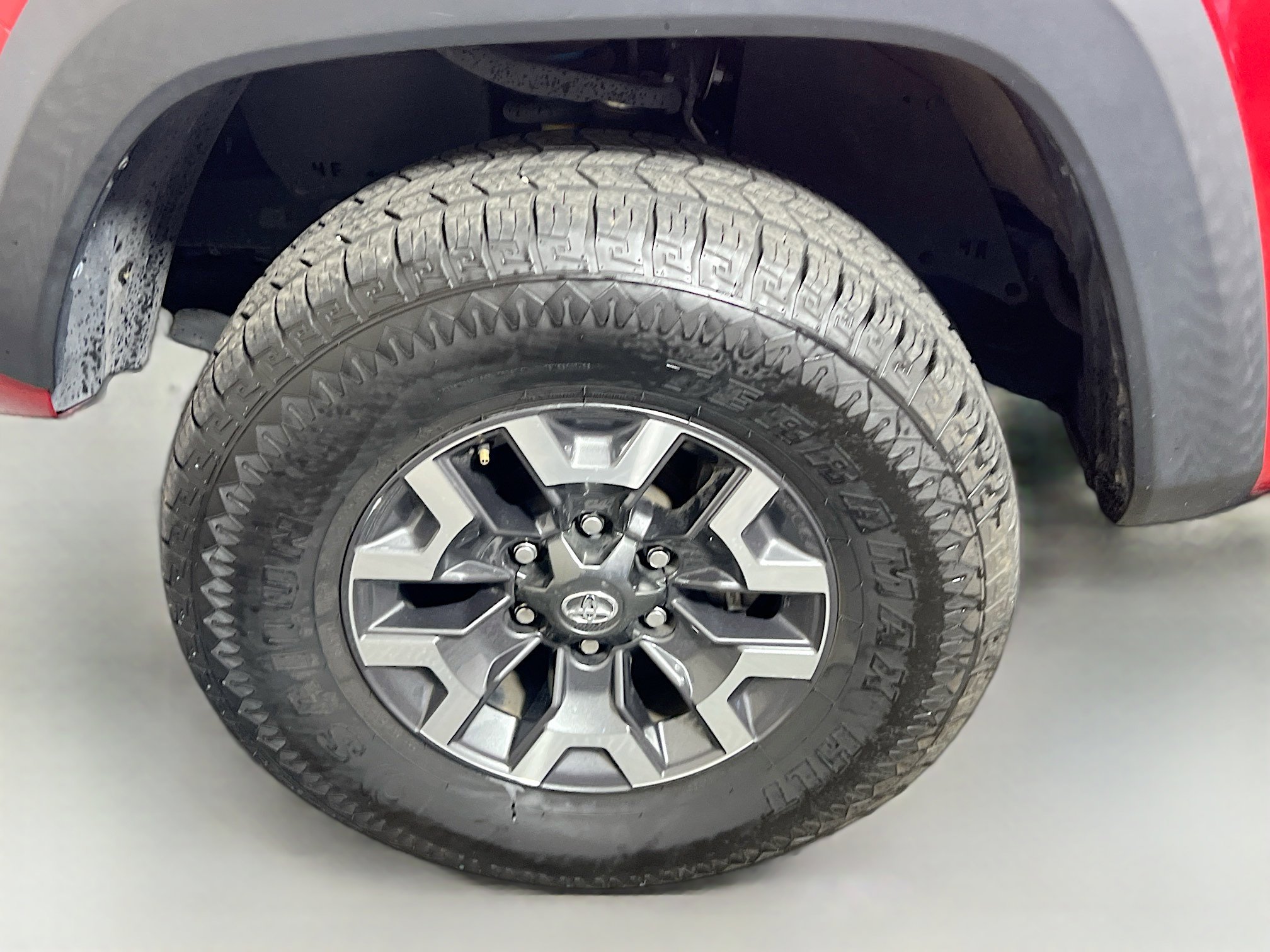 Used 2022 Toyota Tacoma TRD Off-Road image 13