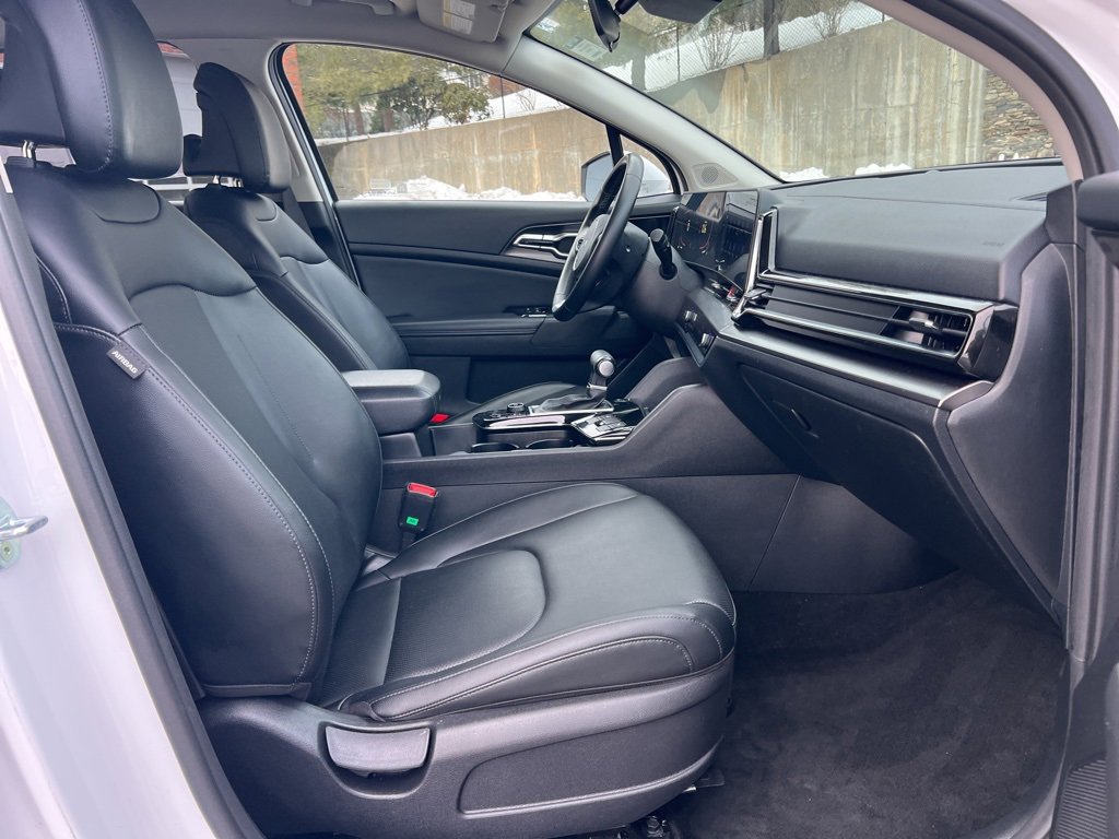 Used 2023 Kia Sportage EX image 22