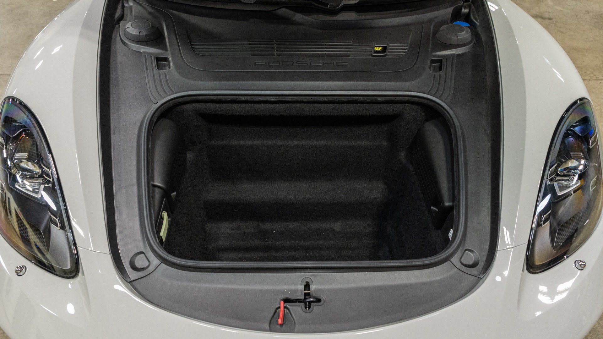 Used 2021 Porsche 718 Boxster RWD image 65