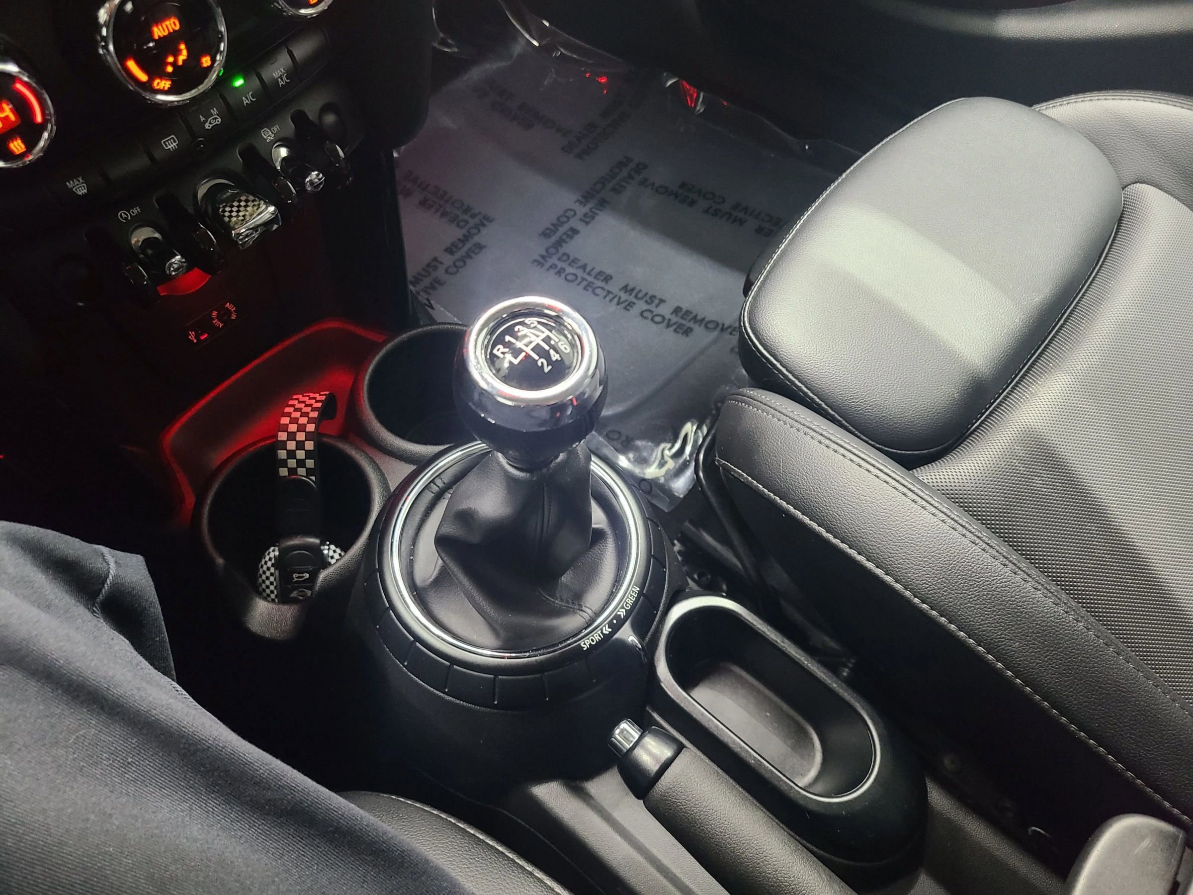 Used 2015 MINI Cooper S image 34