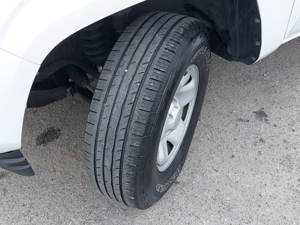 Used 2022 Toyota Tacoma SR image 27