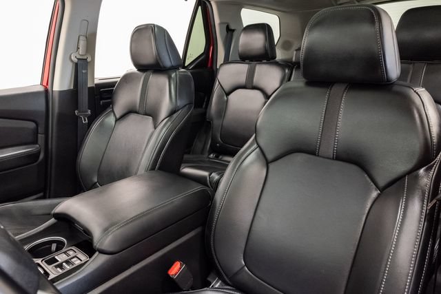 Used 2025 Honda Pilot Touring image 9