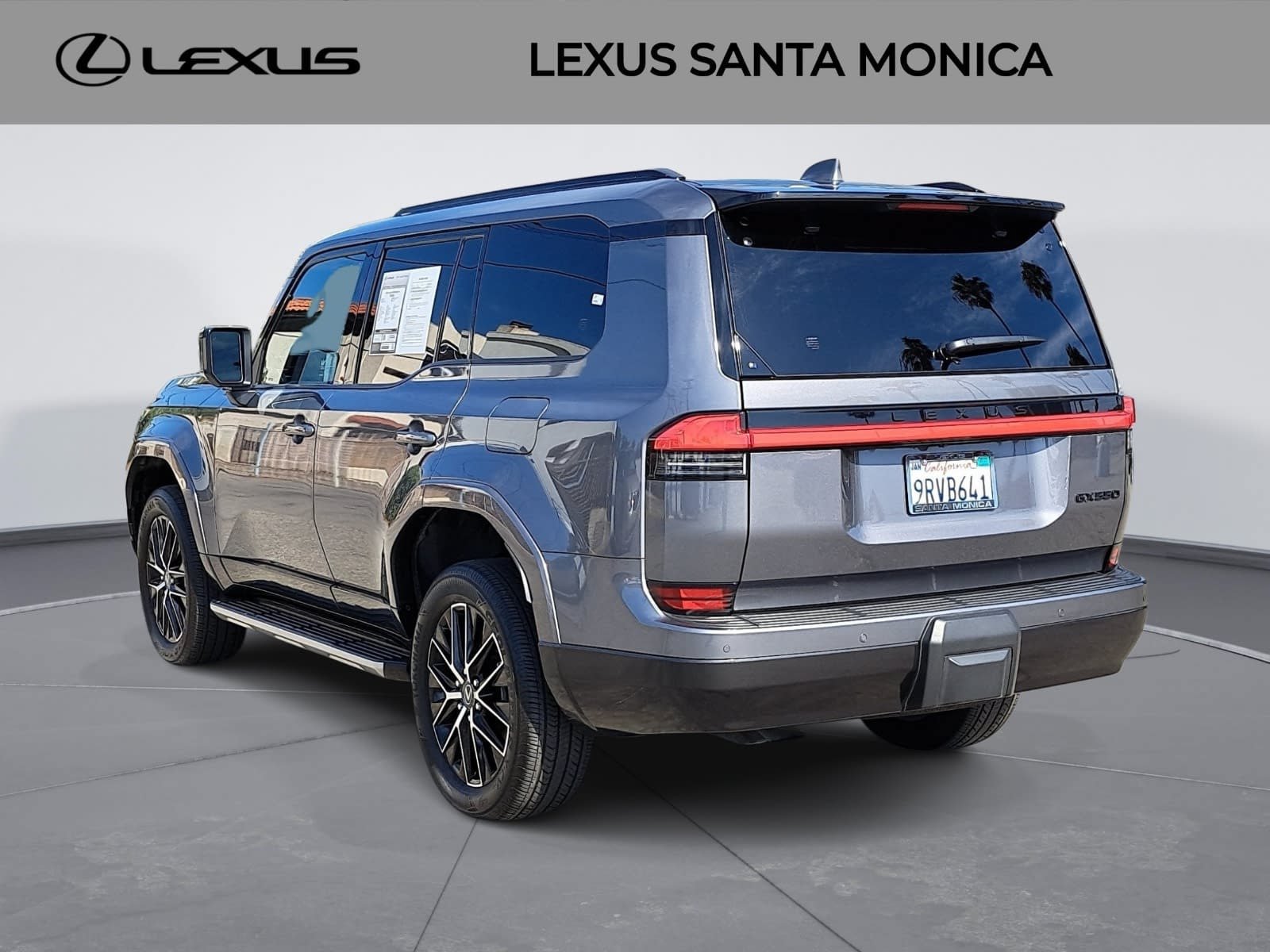 Used 2024 Lexus GX 550 w/ Cold Area Package AWD/4WD image 7