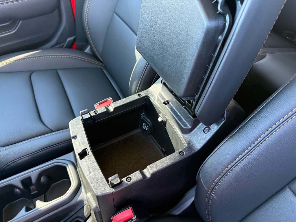 New 2026 Jeep Wrangler Sahara image 33