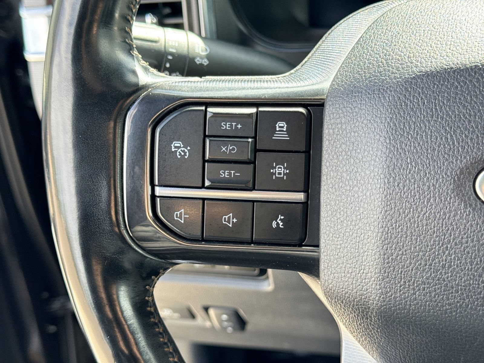 Used 2023 Ford F250 Platinum AWD/4WD image 28