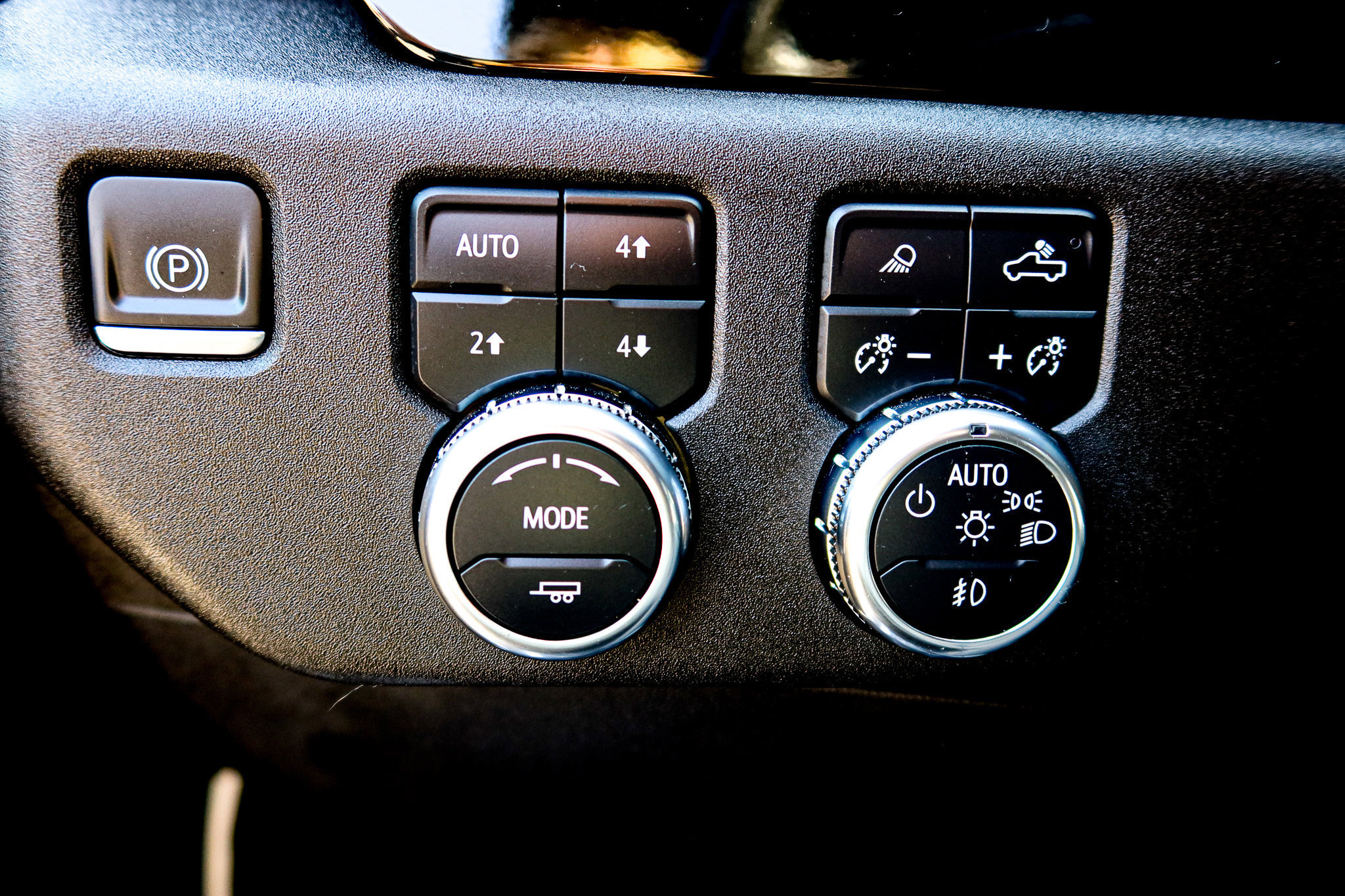 Used 2024 GMC Sierra 3500 SLT AWD/4WD image 25