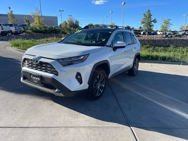 Used 2023 Toyota RAV4 Limited AWD/4WD image 4