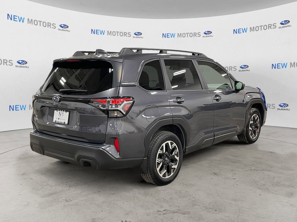 Certified 2025 Subaru Forester Premium AWD/4WD image 5