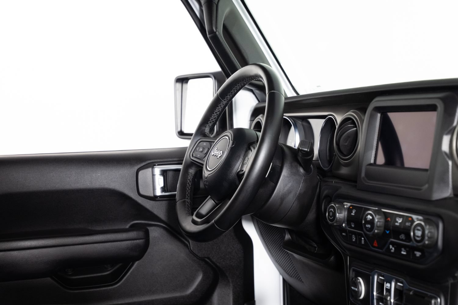 Used 2021 Jeep Gladiator Sport AWD/4WD image 23