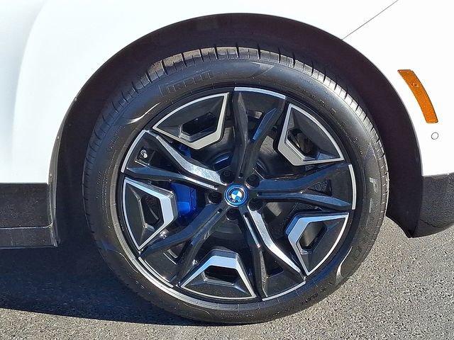 Certified 2024 BMW iX xDrive50 w/ Premium Package image 8
