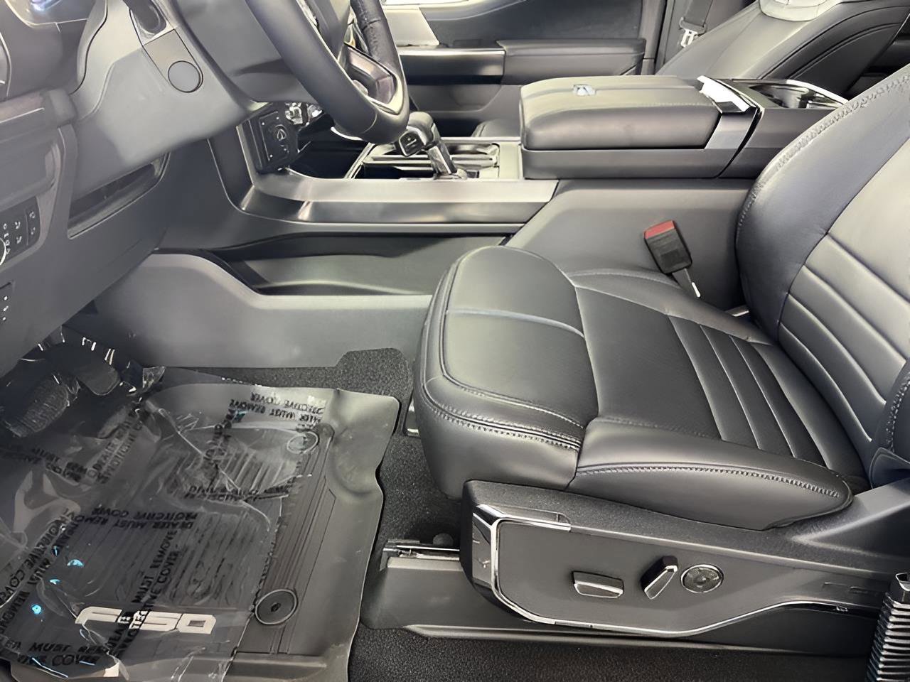 Used 2025 Ford F150 Platinum w/ Equipment Group 702A High image 8