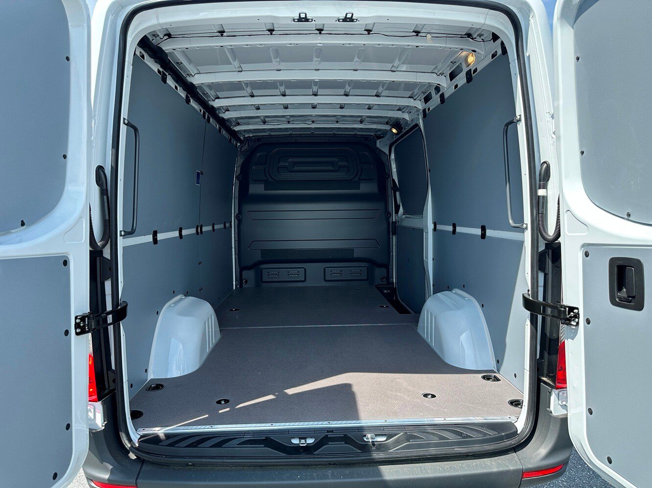 New 2026 Mercedes-Benz Sprinter 2500 image 21