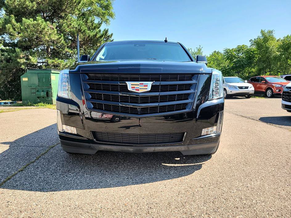 Used 2020 Cadillac Escalade Luxury w/ Escalade Sport Edition AWD/4WD image 51