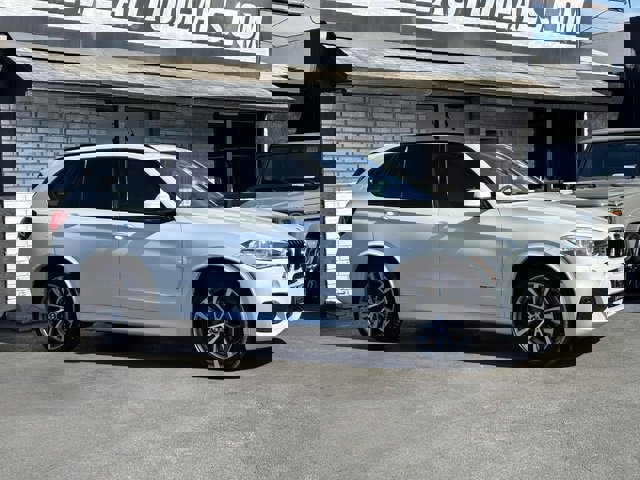 Used 2015 BMW X5 xDrive35d image 11