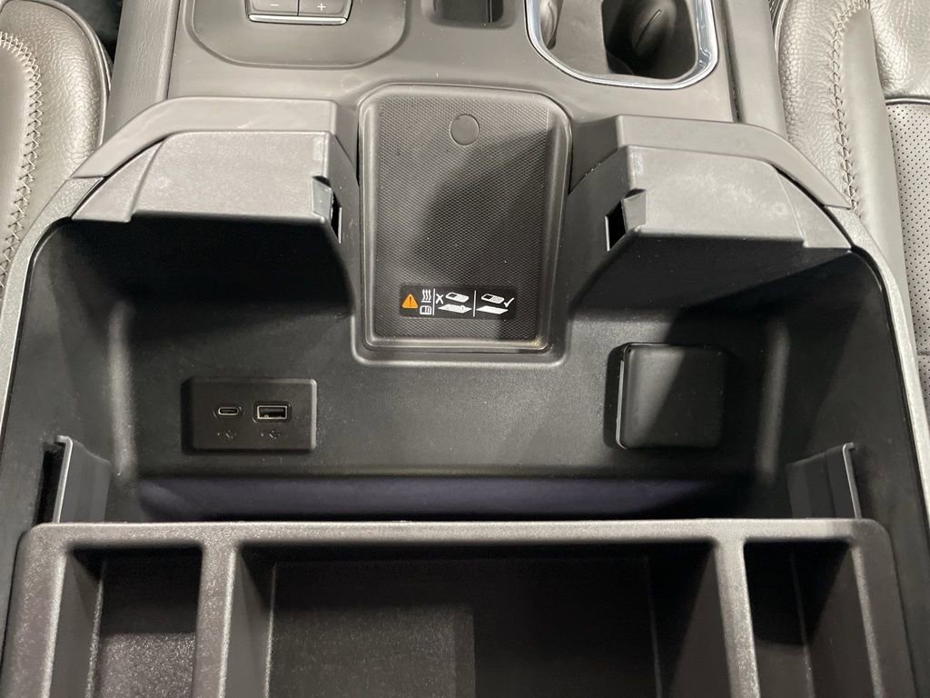 Used 2024 GMC Sierra 3500 Denali image 53