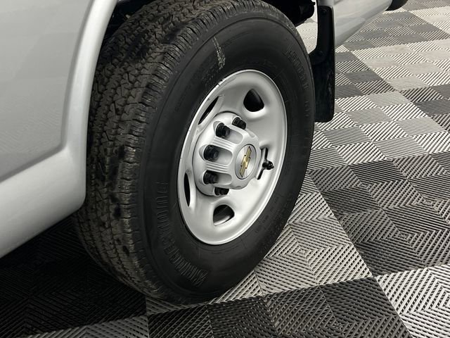 Used 2025 Chevrolet Express 2500 Extended w/ Driver Convenience Package RWD image 8